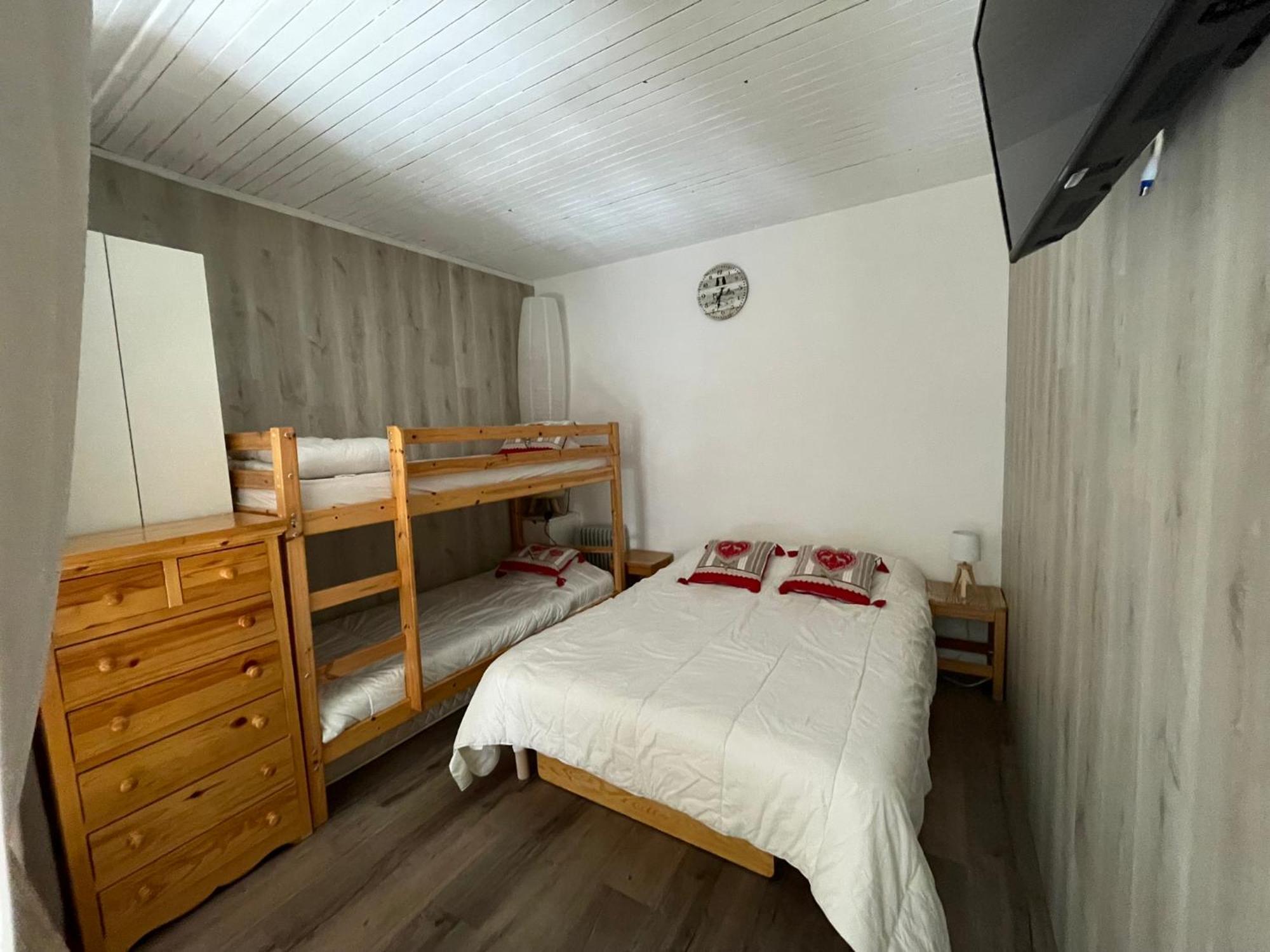 Risoul 1850 Beau Duplex Pour 6 Pers En Plein Centre De La Station Apartment Exterior photo
