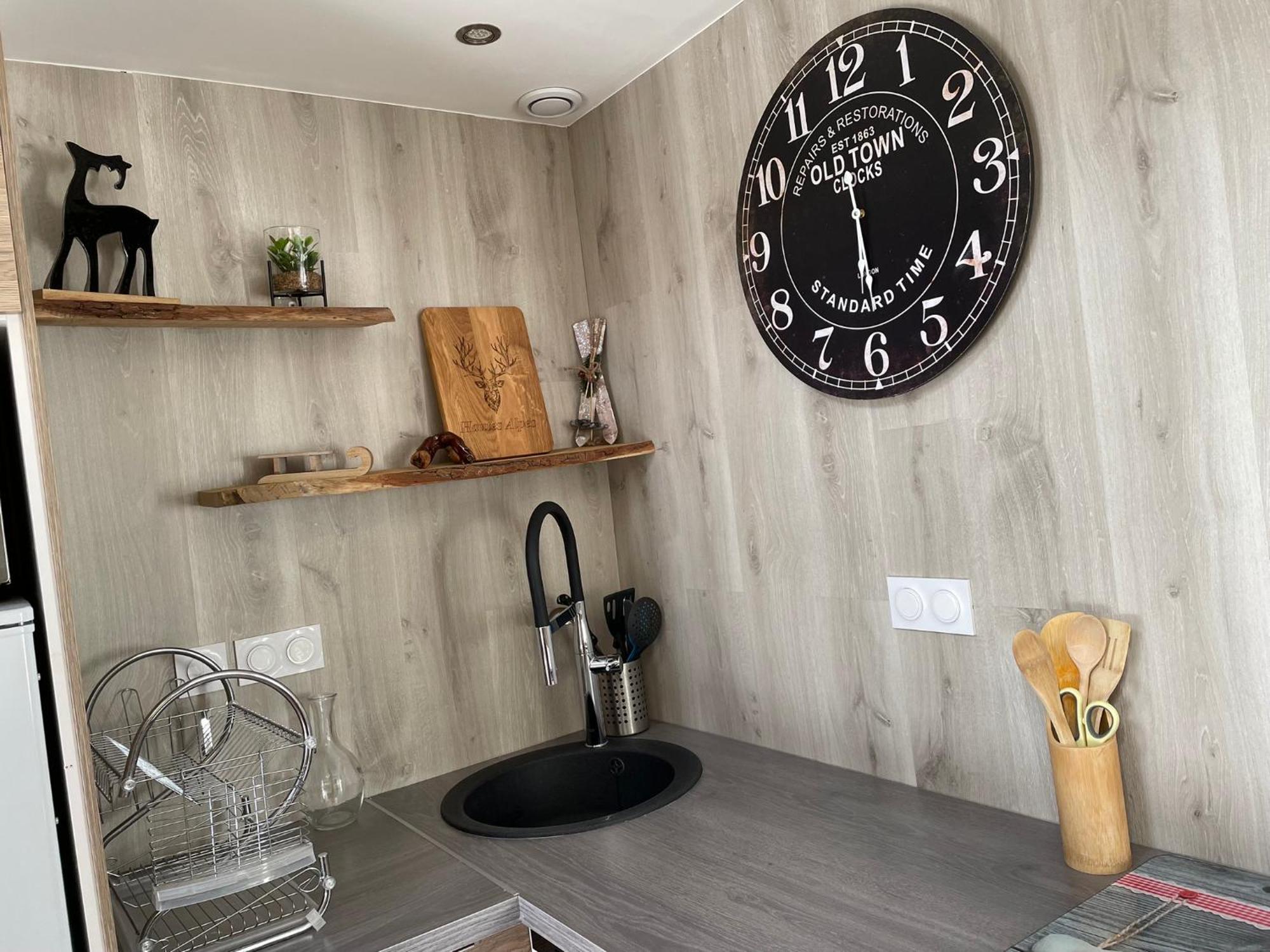 Risoul 1850 Beau Duplex Pour 6 Pers En Plein Centre De La Station Apartment Exterior photo